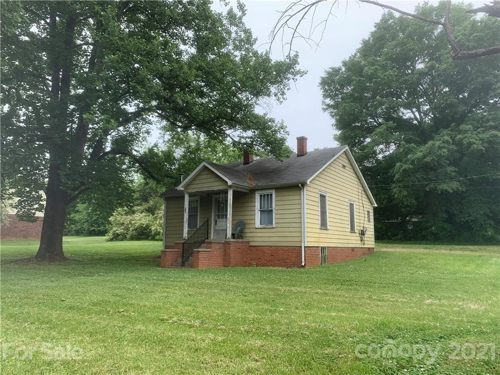 472 13th Avenue NE Hickory NC 28601