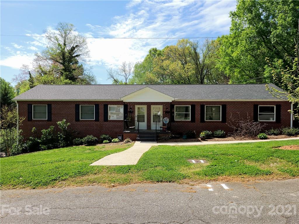 151&153 15th Avenue NW Hickory NC 28601