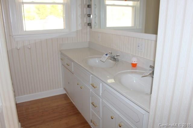 109 Indian Trail Burnsville NC 28714