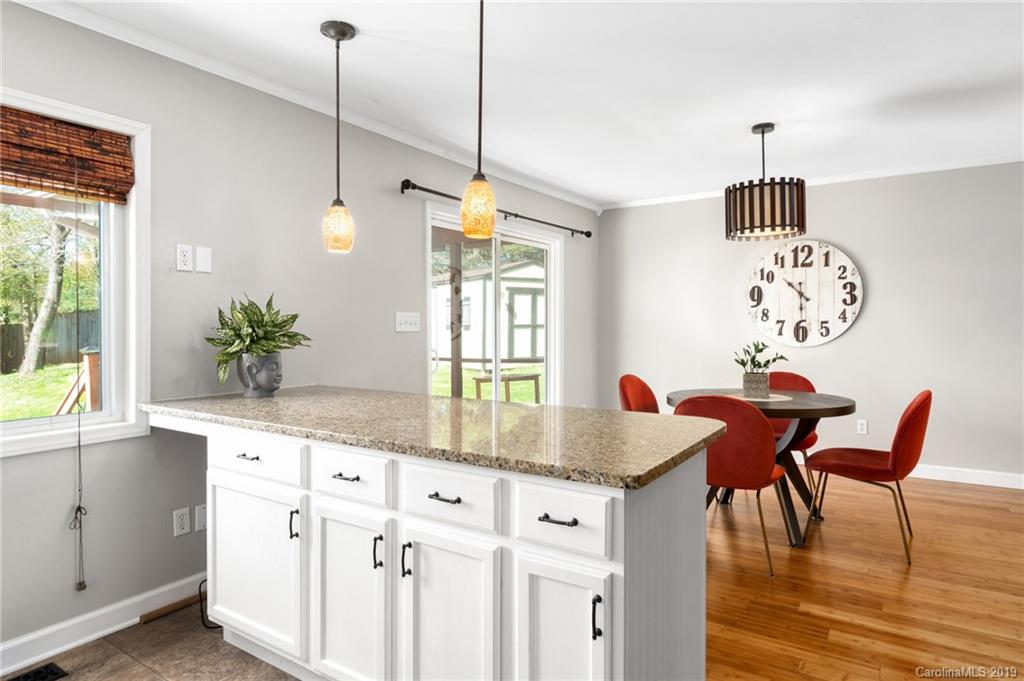 10 Wildwood Lane Weaverville NC 28787