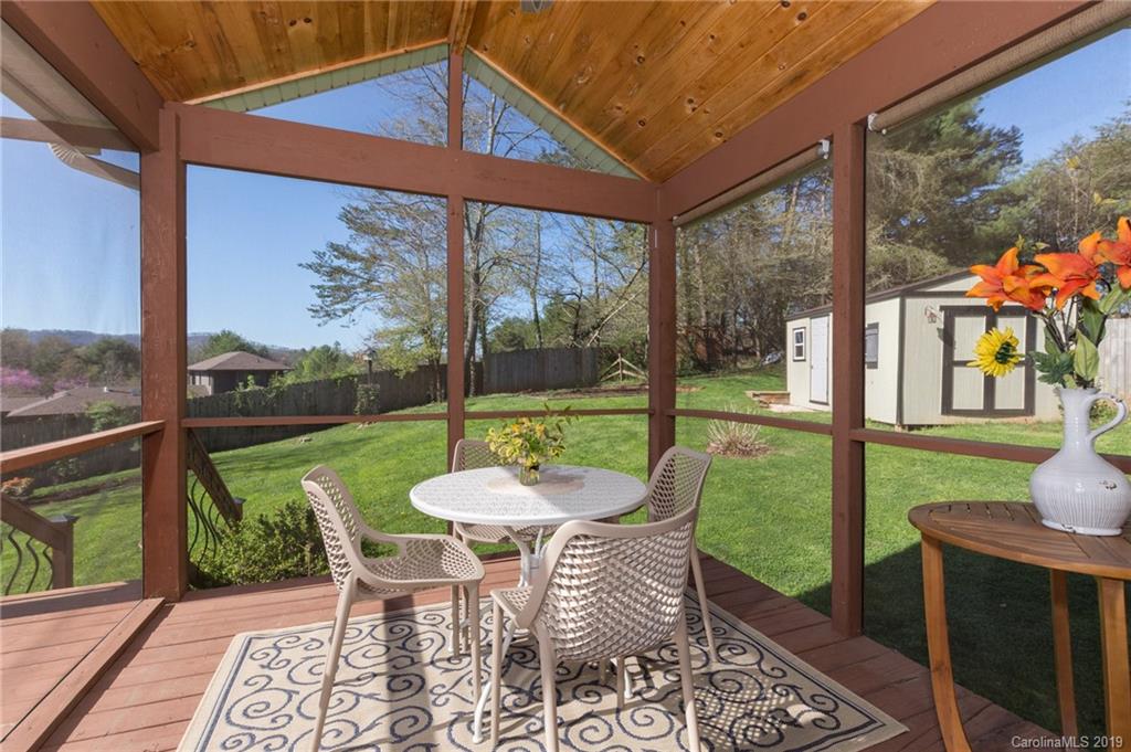10 Wildwood Lane Weaverville NC 28787