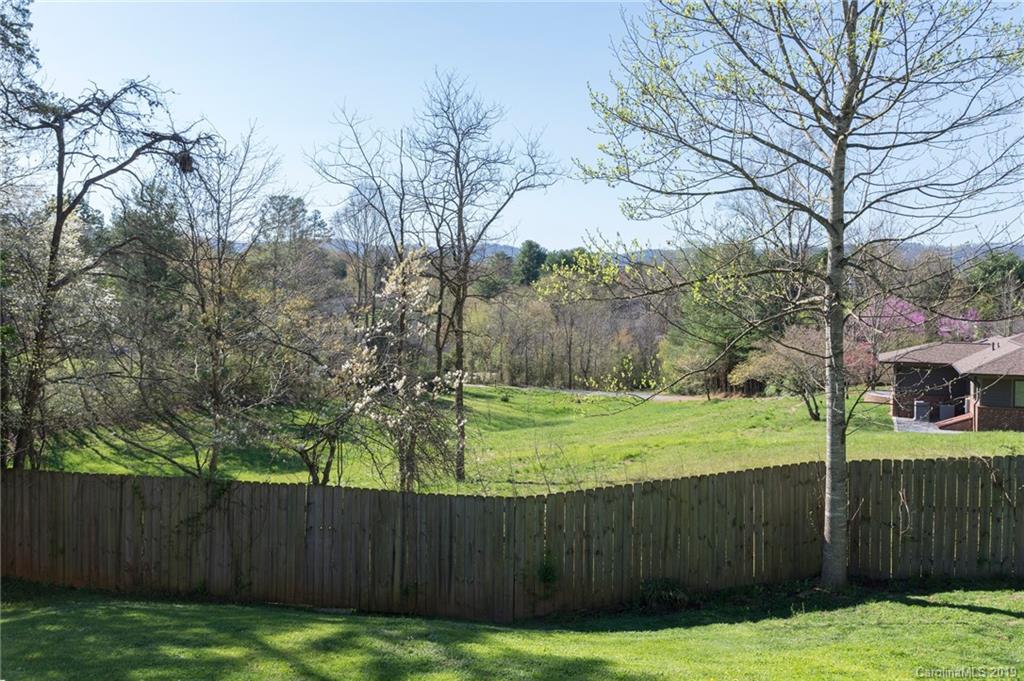 10 Wildwood Lane Weaverville NC 28787