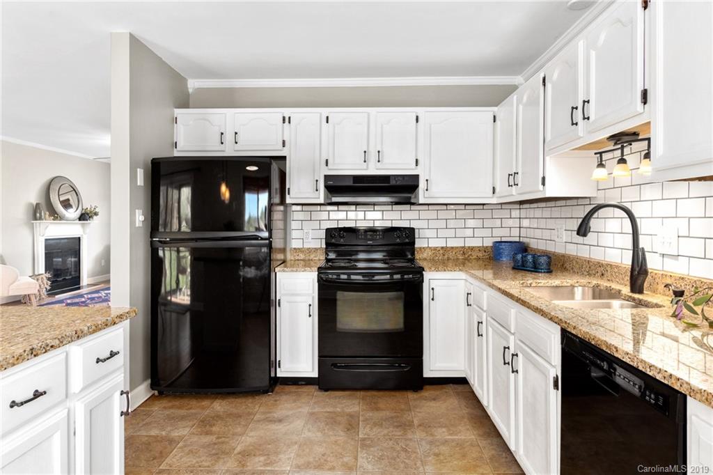 10 Wildwood Lane Weaverville NC 28787