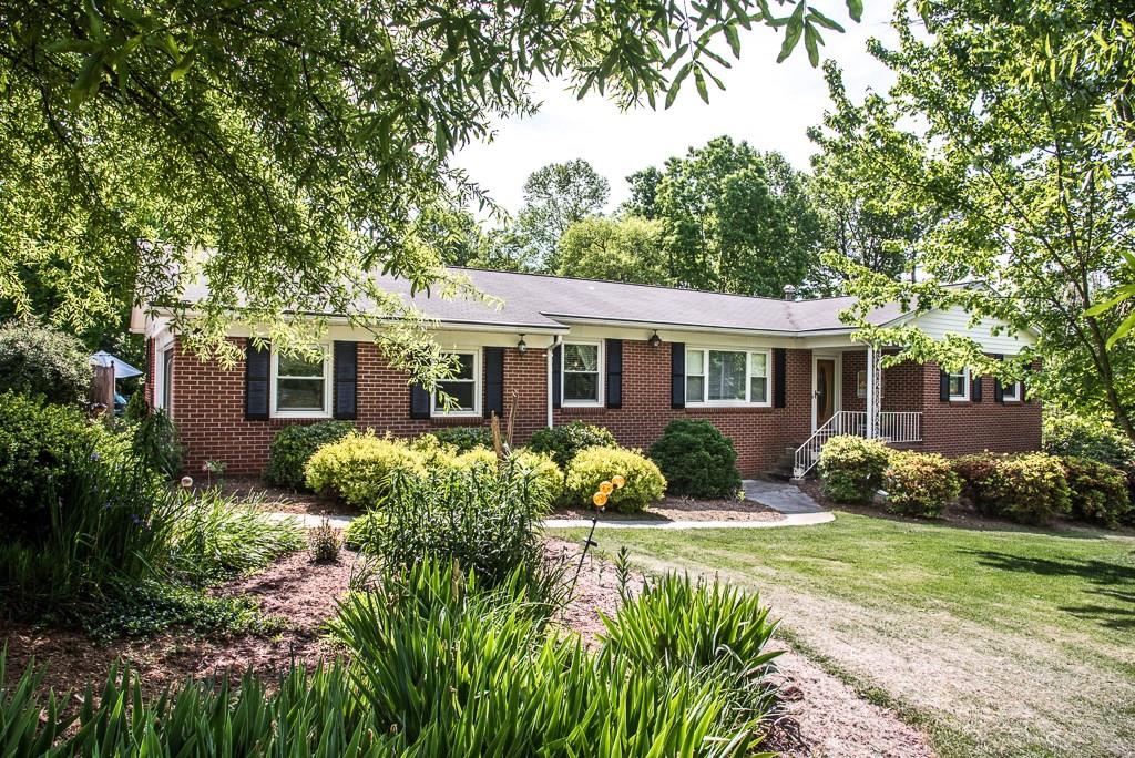 1940 10th Street Place Nw Hickory NC 28601
