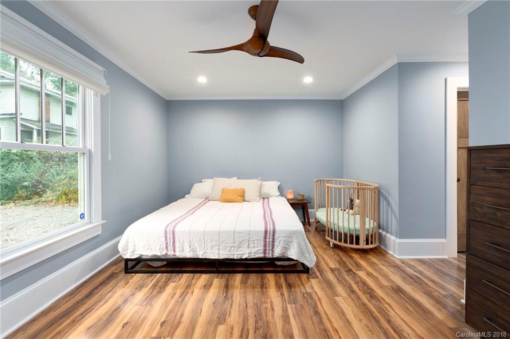 28 Parkman Place Asheville NC 28806