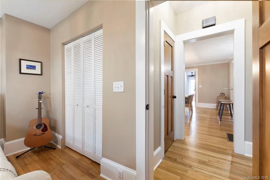 28 Parkman Place Asheville NC 28806