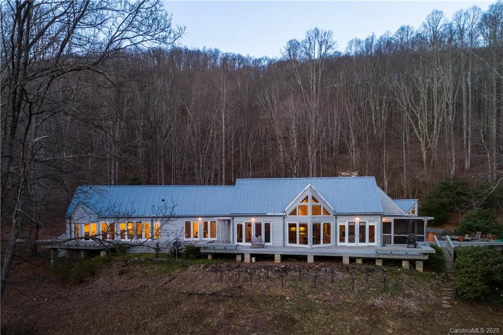 1385 Broom Road Tuckasegee NC 28783