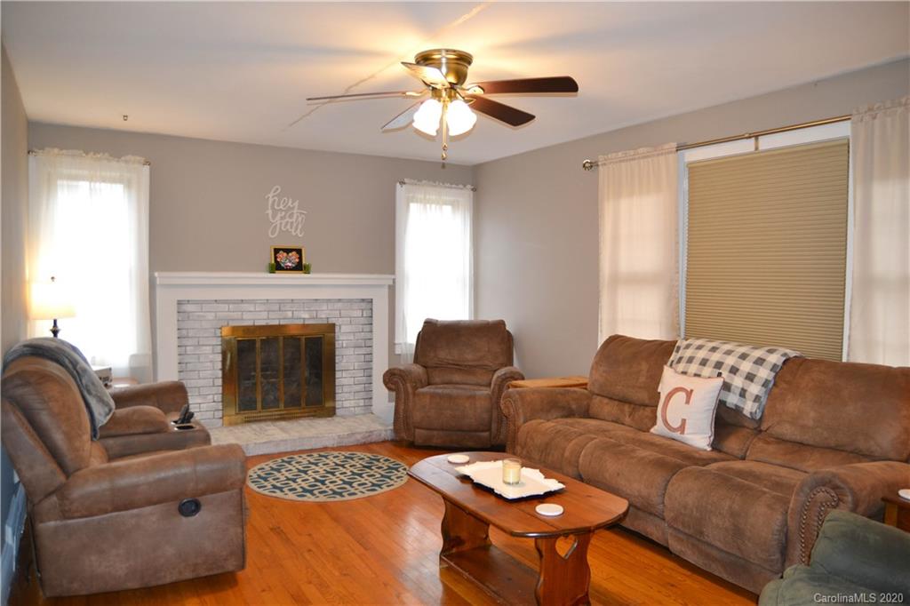 140 Greenwood Drive Marion NC 28752