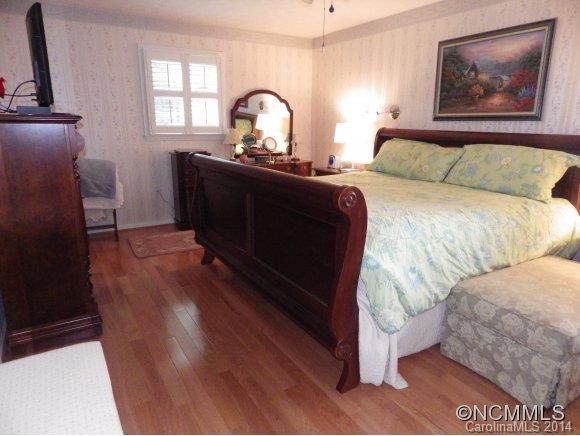 15 Braddock Way Asheville NC 28803