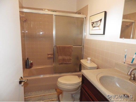 15 Braddock Way Asheville NC 28803