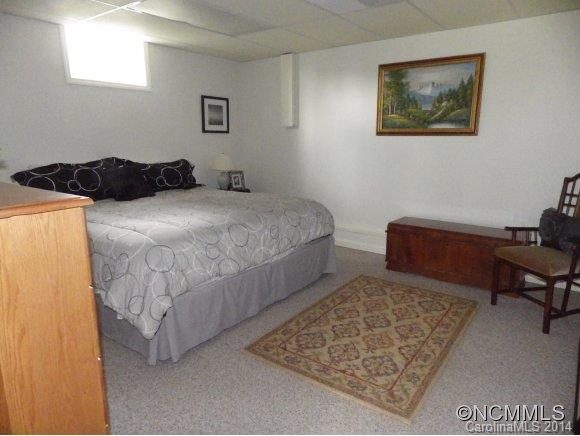 15 Braddock Way Asheville NC 28803