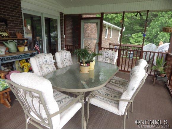 15 Braddock Way Asheville NC 28803