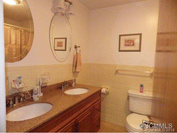 15 Braddock Way Asheville NC 28803