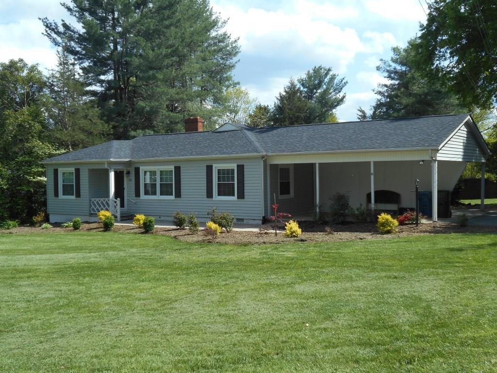136 26th Avenue Ne Hickory NC 28601