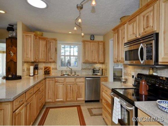 5 Braddock Way Asheville NC 28803