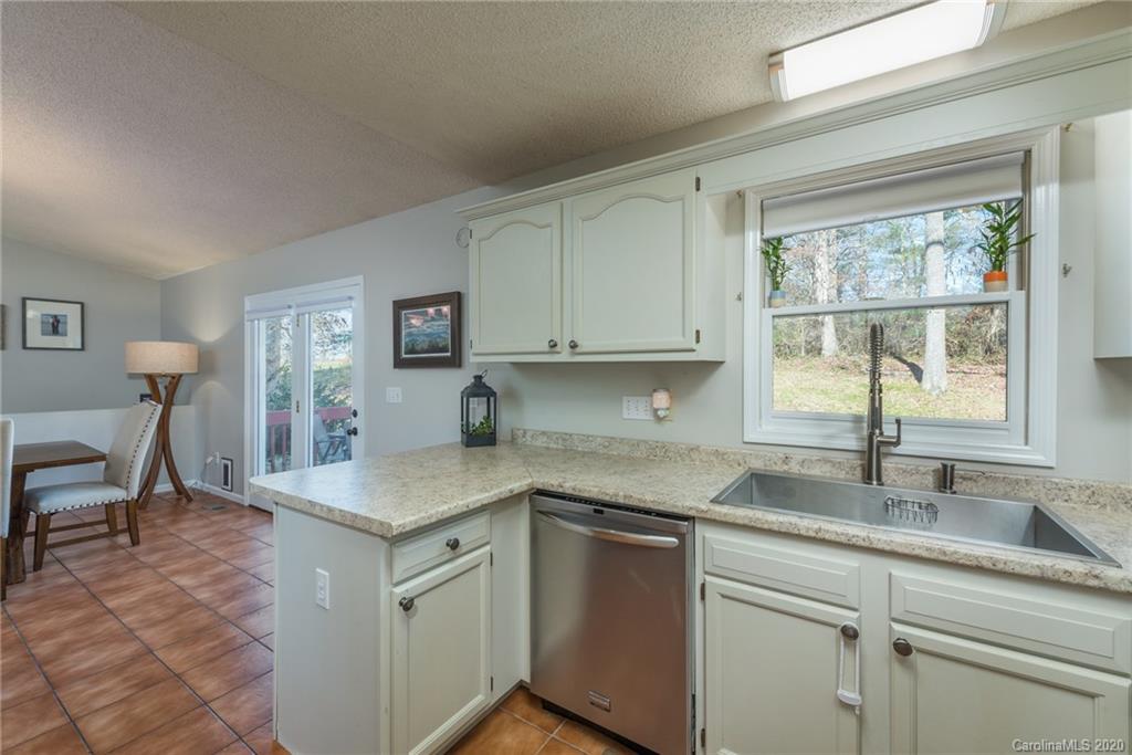 60 Simon Trail Weaverville NC 28787