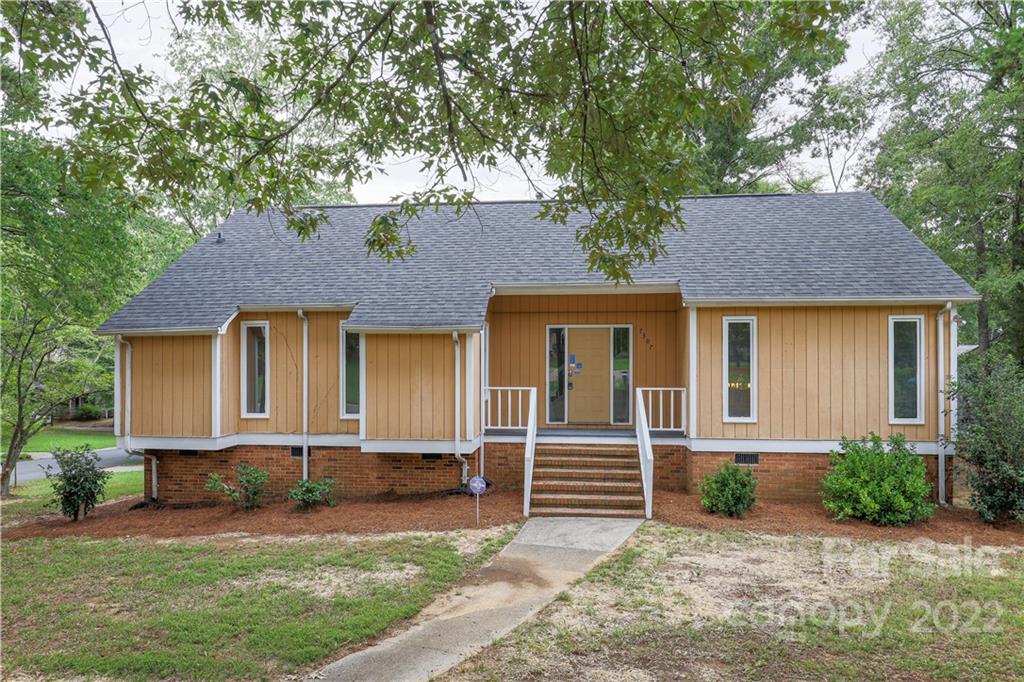 7307 Honey Flower Place Charlotte NC 28214