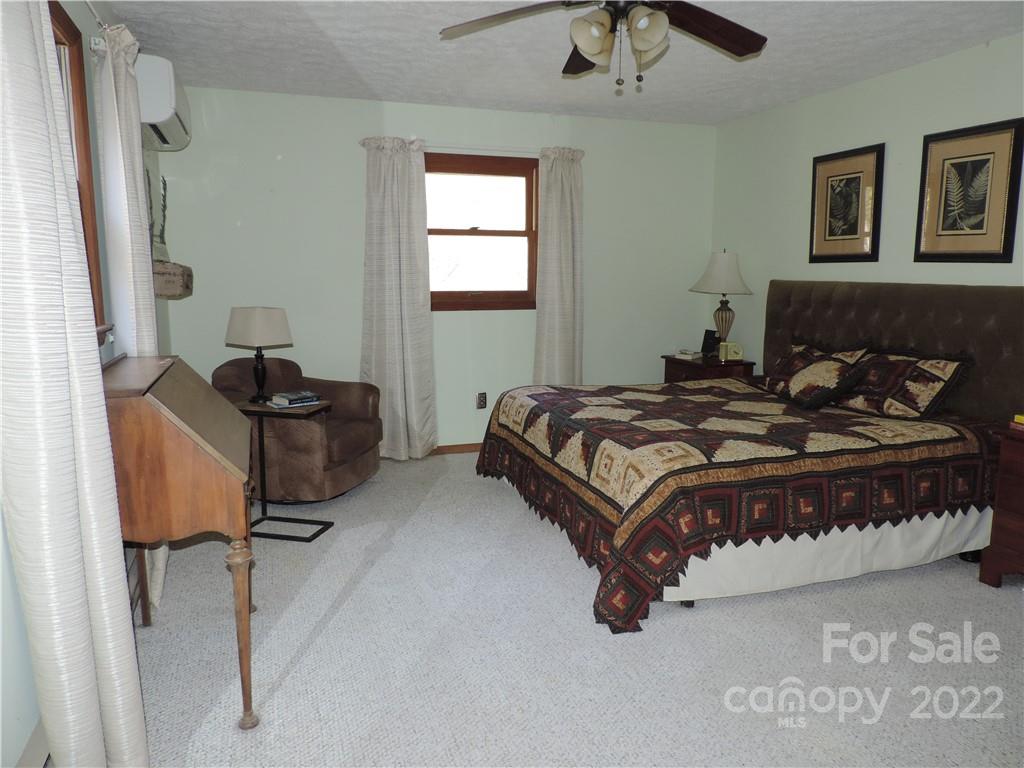 34 Triple Springs Lane Waynesville NC 28786