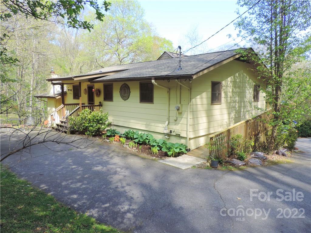 34 Triple Springs Lane Waynesville NC 28786