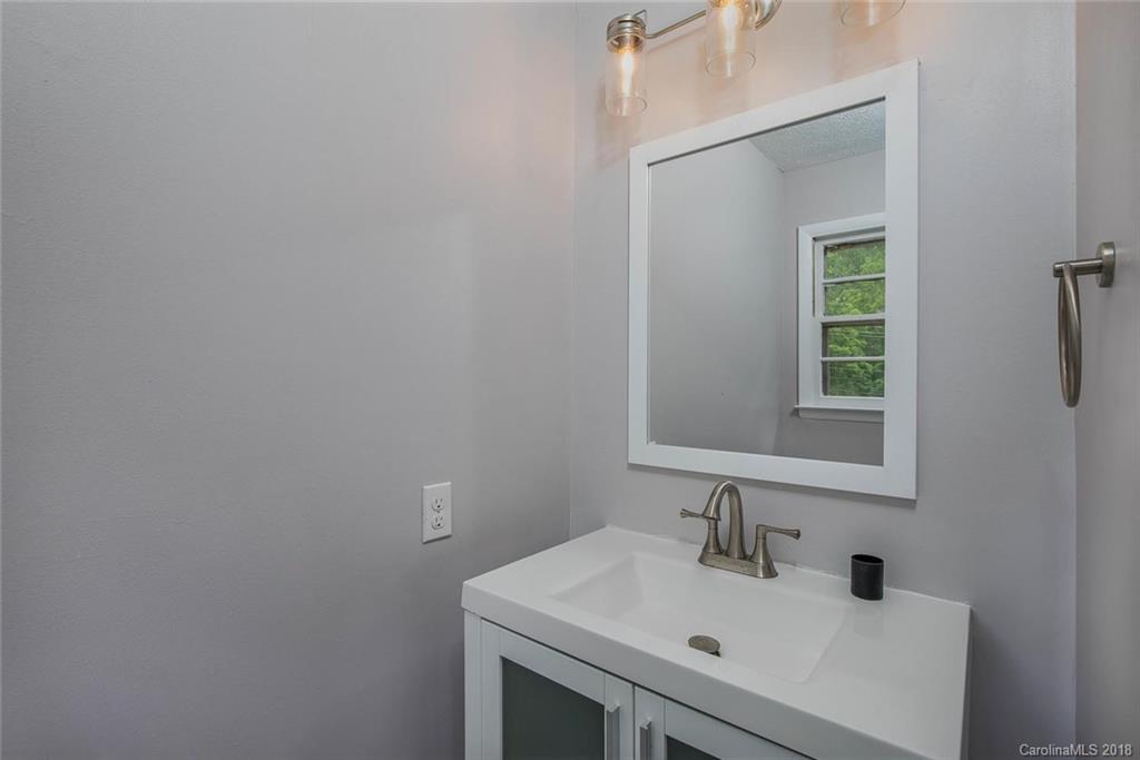 201 Hamburg Mountain Road Weaverville NC 28787