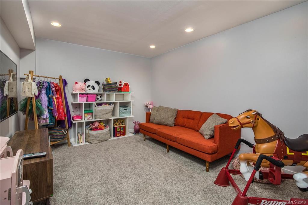 201 Hamburg Mountain Road Weaverville NC 28787