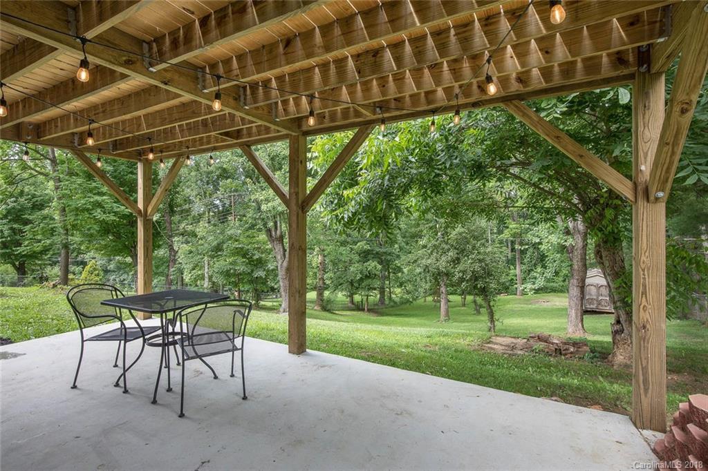 201 Hamburg Mountain Road Weaverville NC 28787