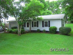 6 King Arthur Place Asheville NC 28806