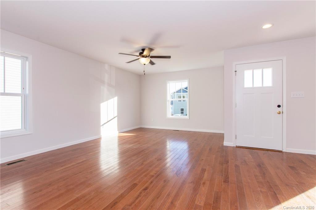 25 Yarrow Meadow Road Weaverville NC 28787