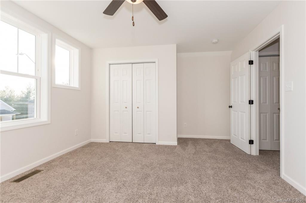 25 Yarrow Meadow Road Weaverville NC 28787