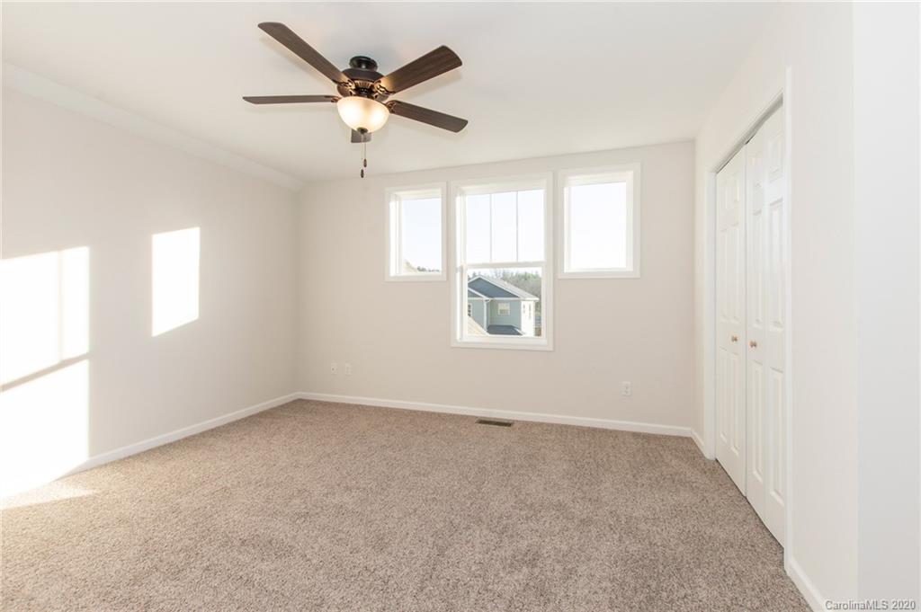25 Yarrow Meadow Road Weaverville NC 28787