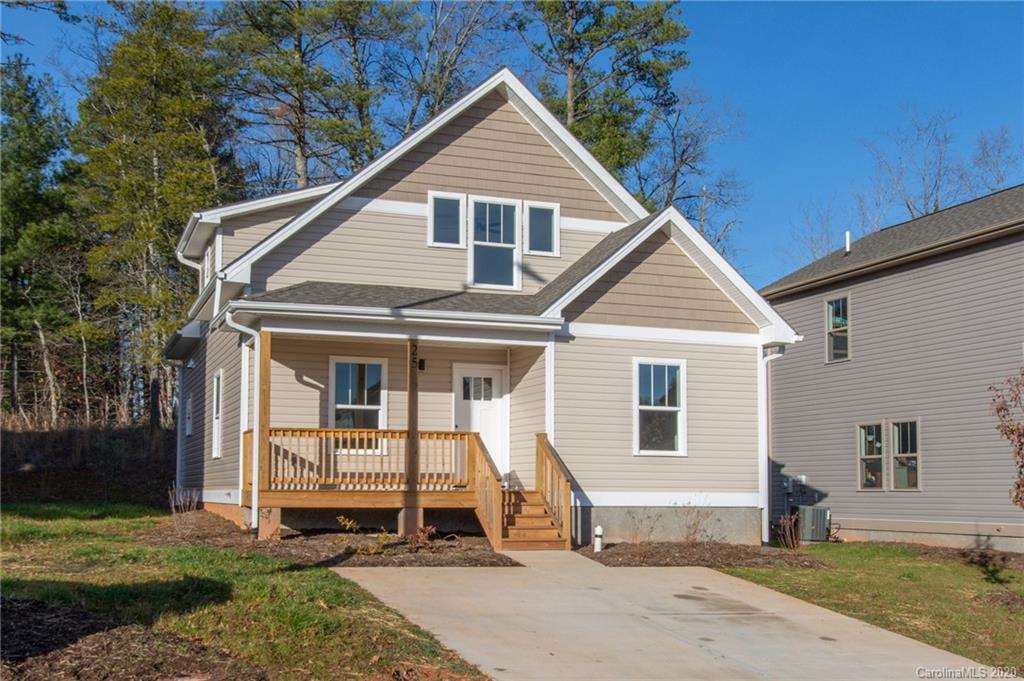 25 Yarrow Meadow Road Weaverville NC 28787