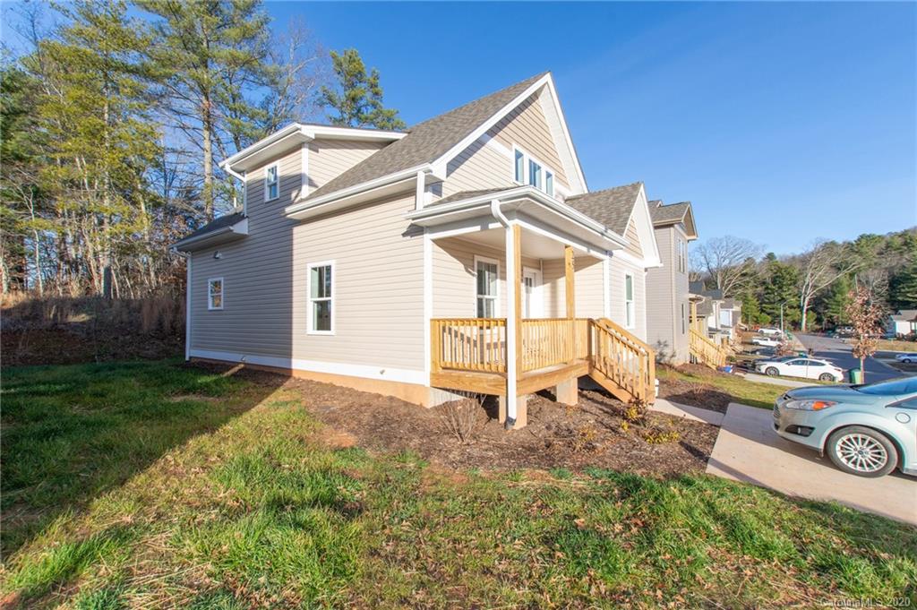 25 Yarrow Meadow Road Weaverville NC 28787