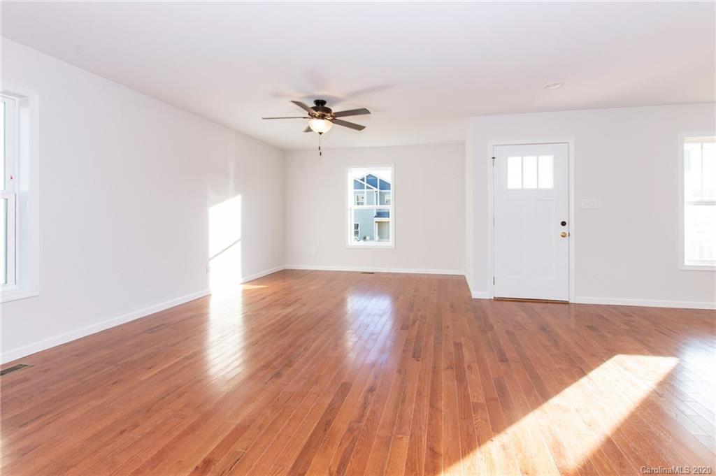 25 Yarrow Meadow Road Weaverville NC 28787