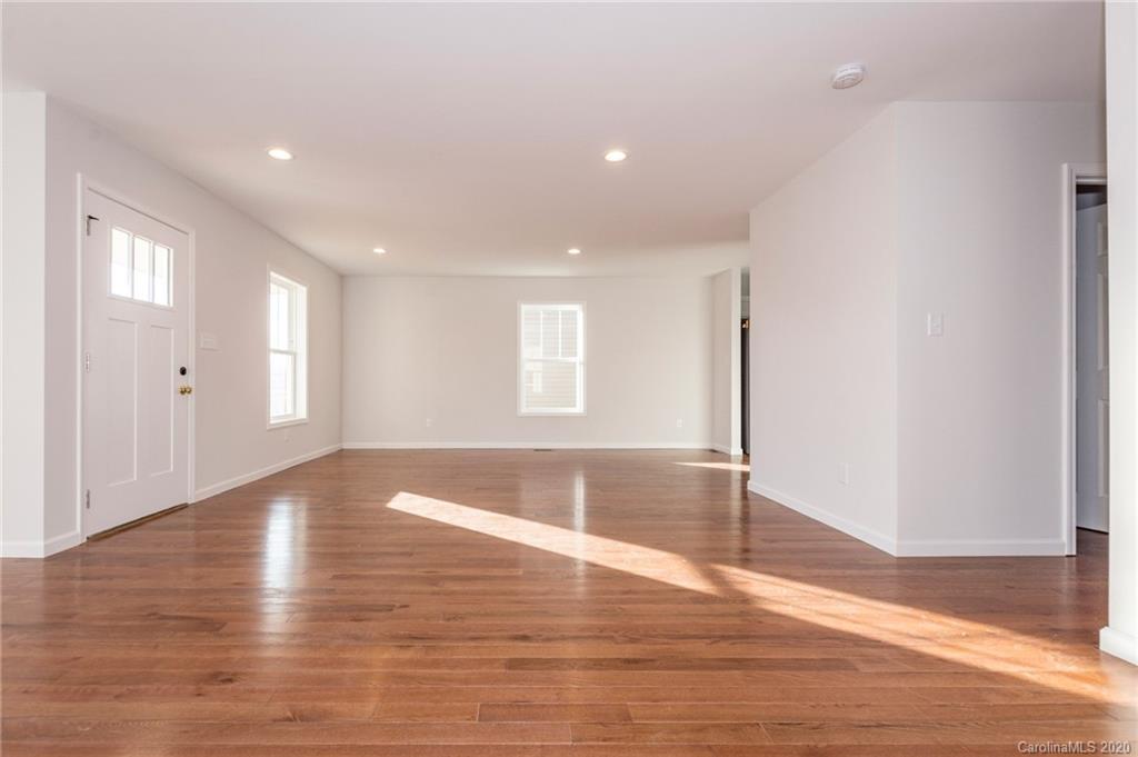 25 Yarrow Meadow Road Weaverville NC 28787