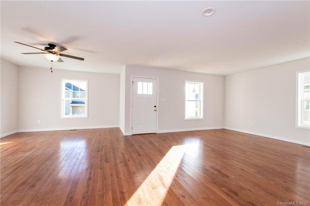 25 Yarrow Meadow Road Weaverville NC 28787