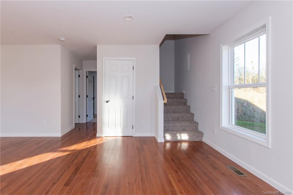 25 Yarrow Meadow Road Weaverville NC 28787