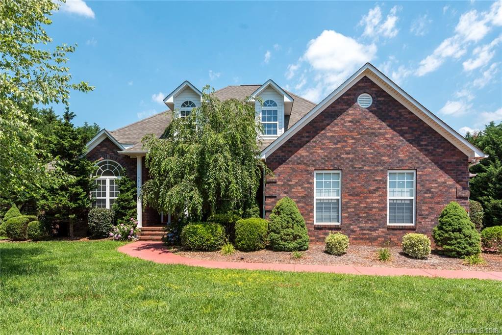 9814 Arlington Oaks Drive Charlotte NC 28227