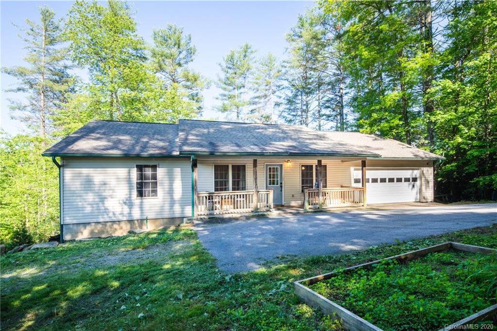 75 Wildwood Way Lake Toxaway NC 28747