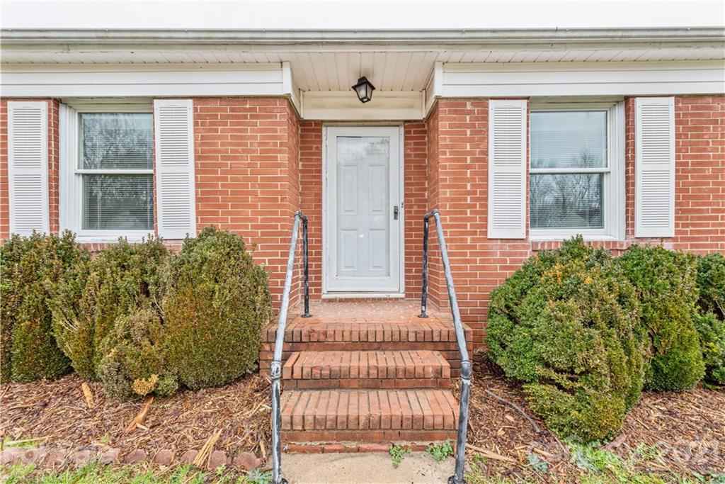 4533 Gaynelle Drive Charlotte NC 28215