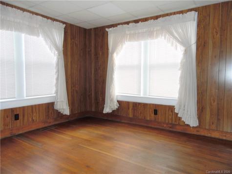 60 Pulliam Street Marion NC 28752