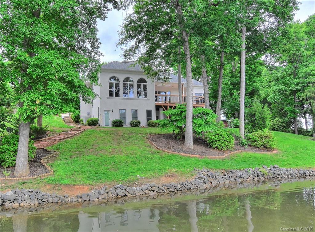 7436 Rock Island Road Charlotte NC 28278