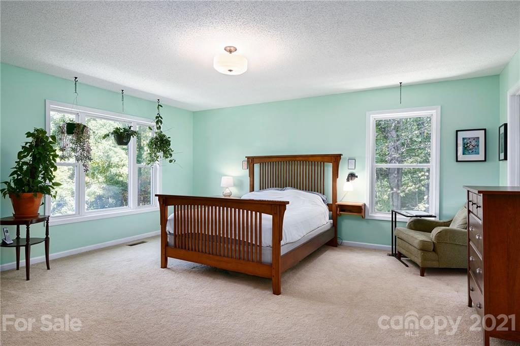 1747 Secluded Valley Road Marshall NC 28753