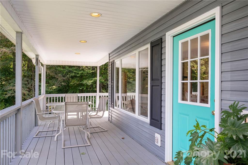 1747 Secluded Valley Road Marshall NC 28753