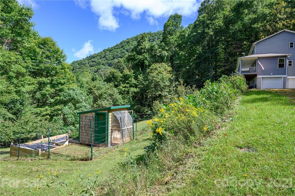 1747 Secluded Valley Road Marshall NC 28753