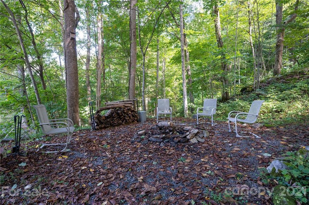 1747 Secluded Valley Road Marshall NC 28753