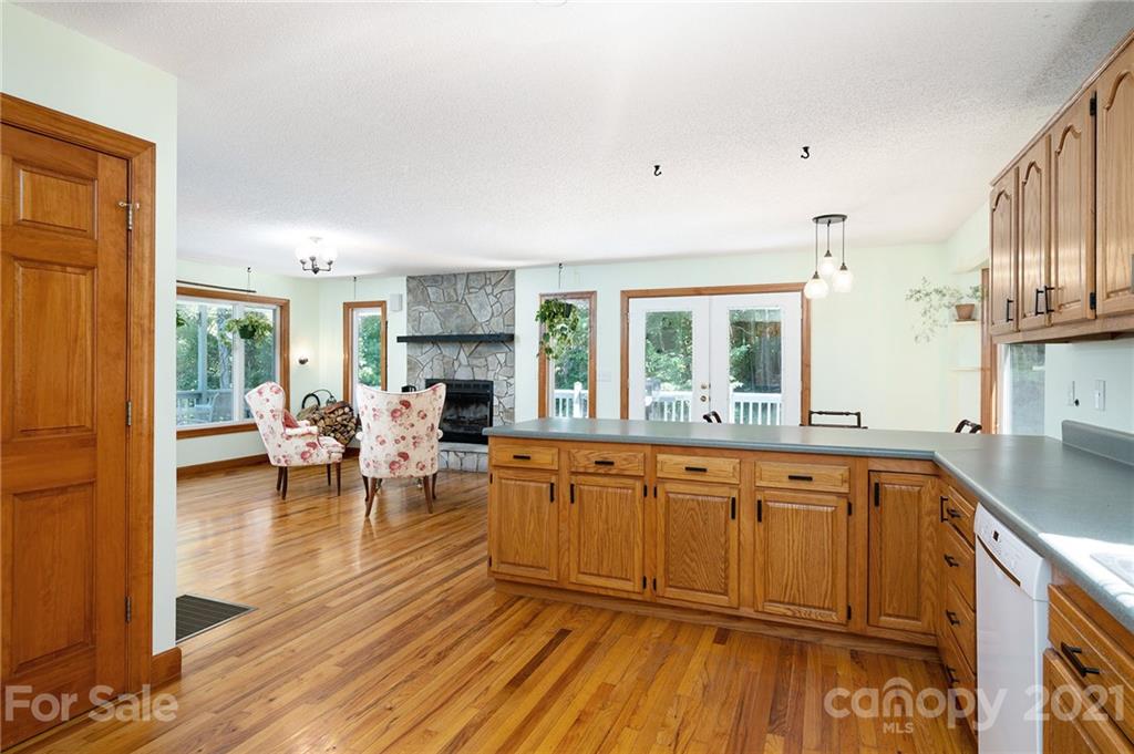 1747 Secluded Valley Road Marshall NC 28753