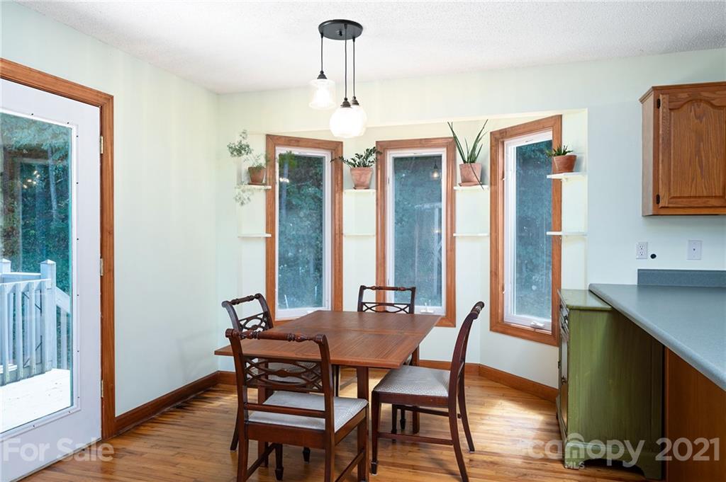 1747 Secluded Valley Road Marshall NC 28753