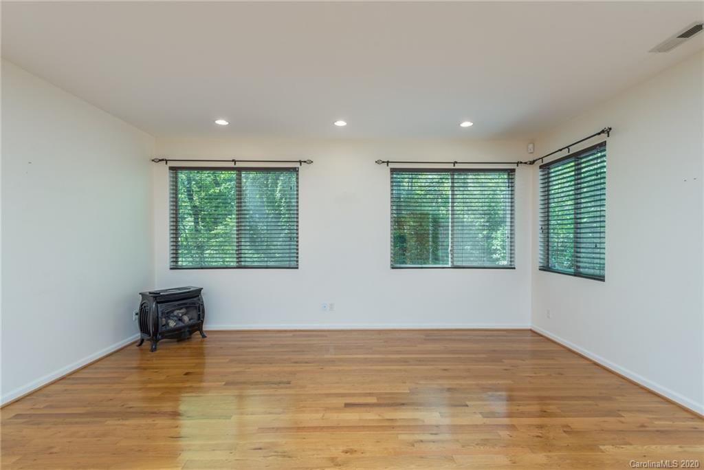 752 Hiawassee Avenue Black Mountain NC 28711