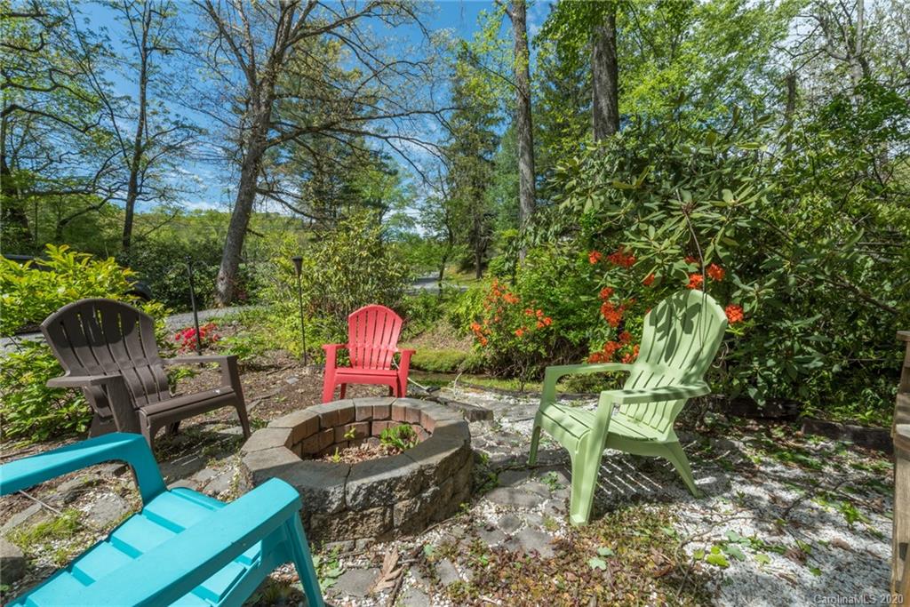 752 Hiawassee Avenue Black Mountain NC 28711