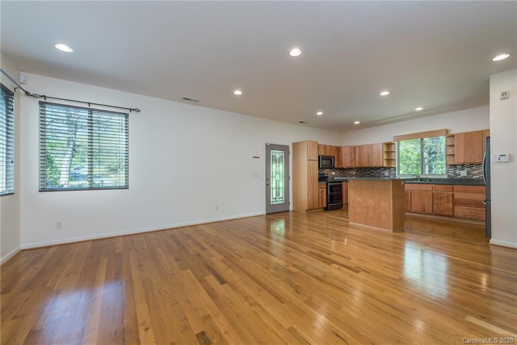 752 Hiawassee Avenue Black Mountain NC 28711